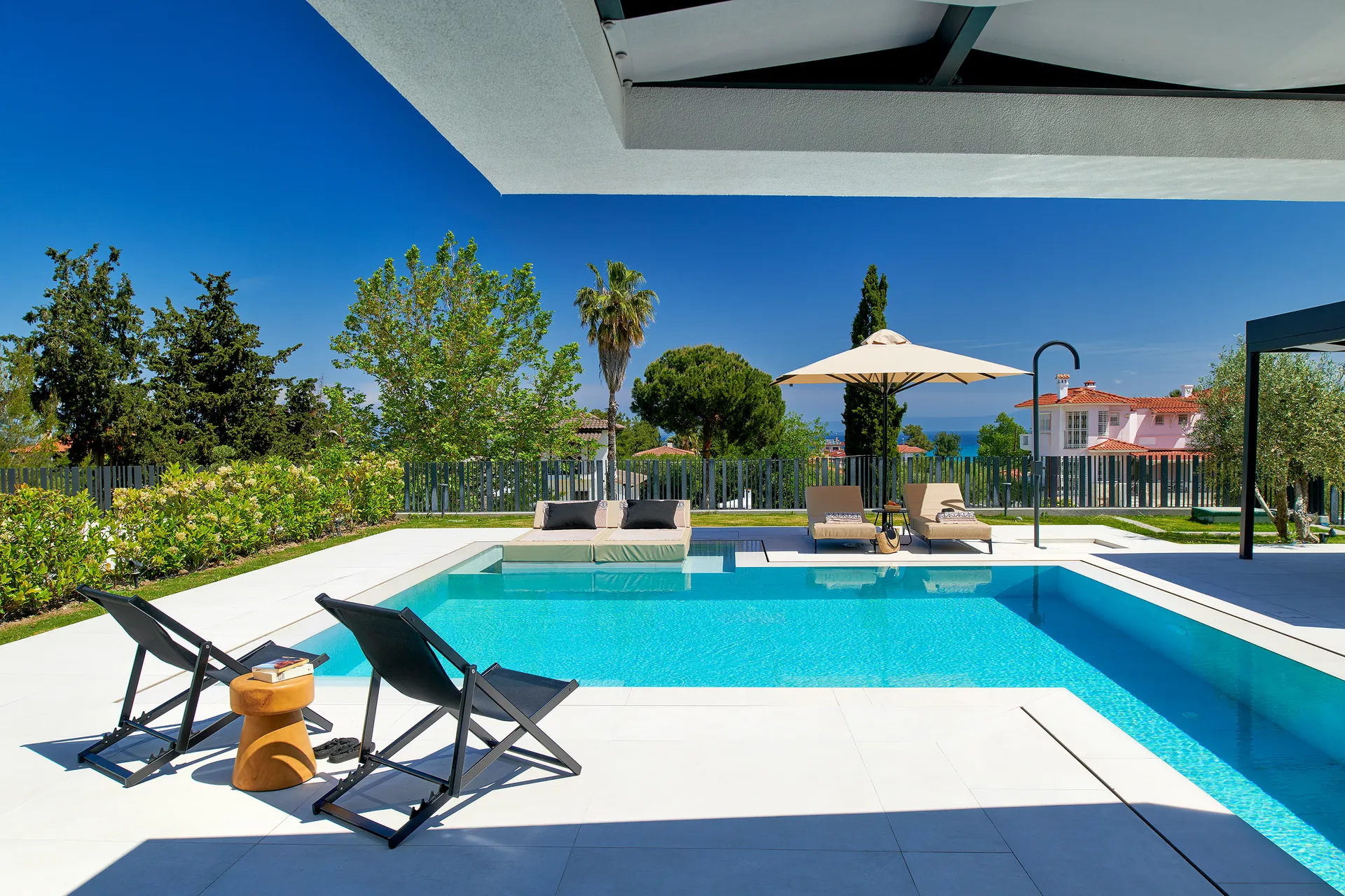 Seasalt Luxury Villas-4-Bedroom Villa with Private Pool & Partial Sea View bazen
